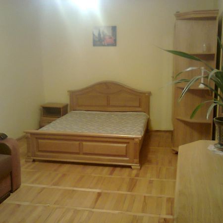 לבוב Apartment With Balcony מראה חיצוני תמונה